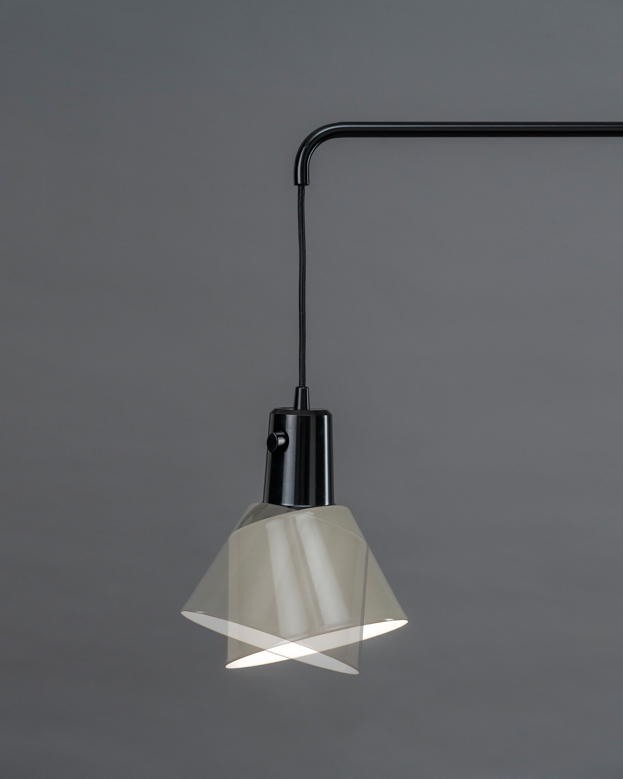 K830 wall by Midgard with rotating K831 double enamelled metal shade for precise adjustment of the light