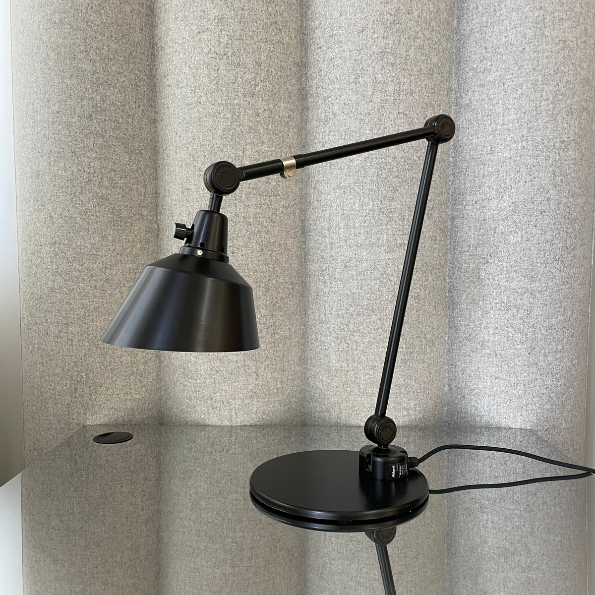 Showroom sample | black Tablelamp 40 x 30