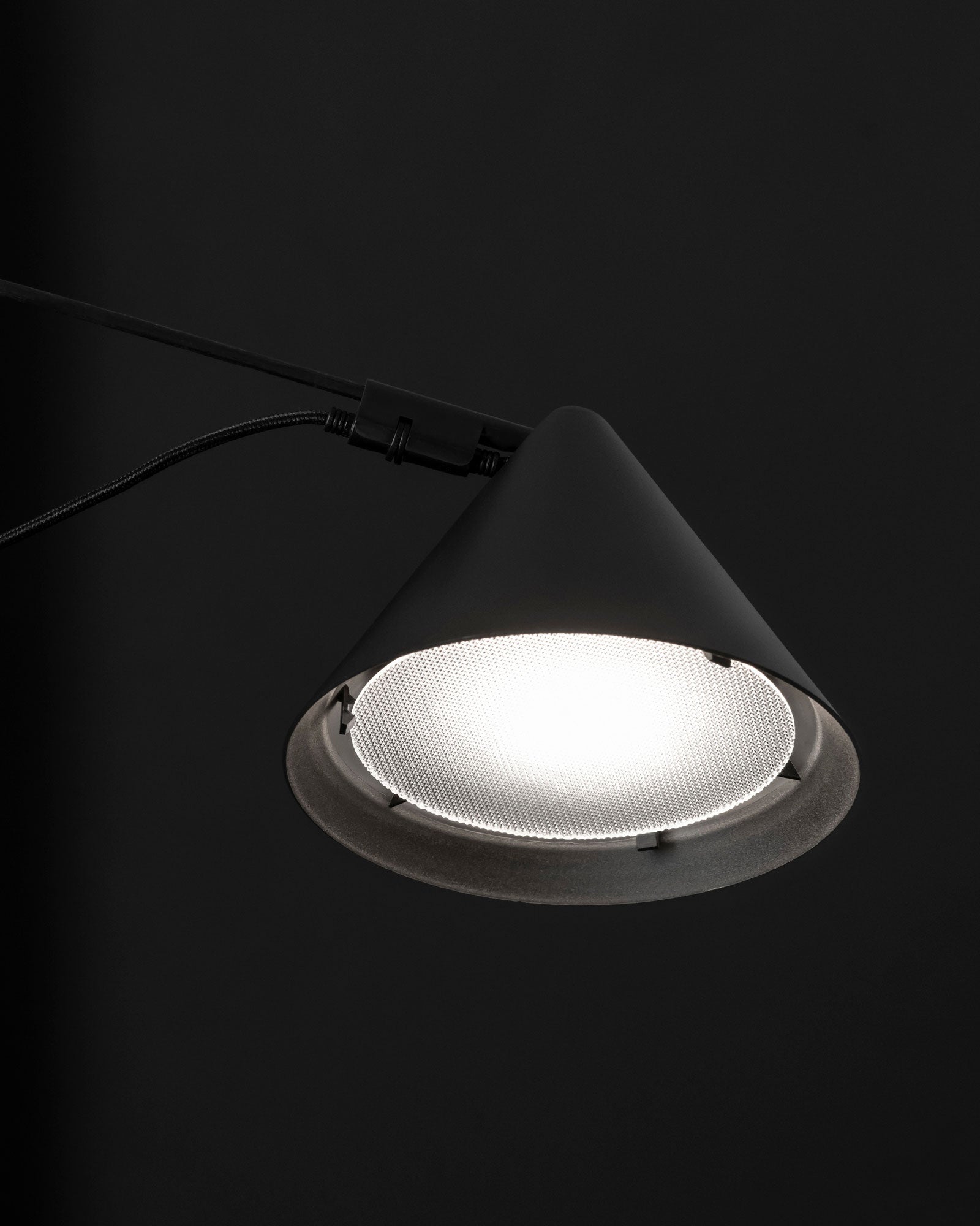 Midgard AYNO S table lamp detail lampshade and exchangable LED