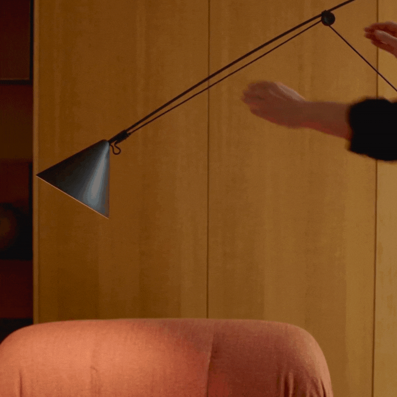 two-point adjustable AYNO lamp with swiveling lampshade, design by stefan diez