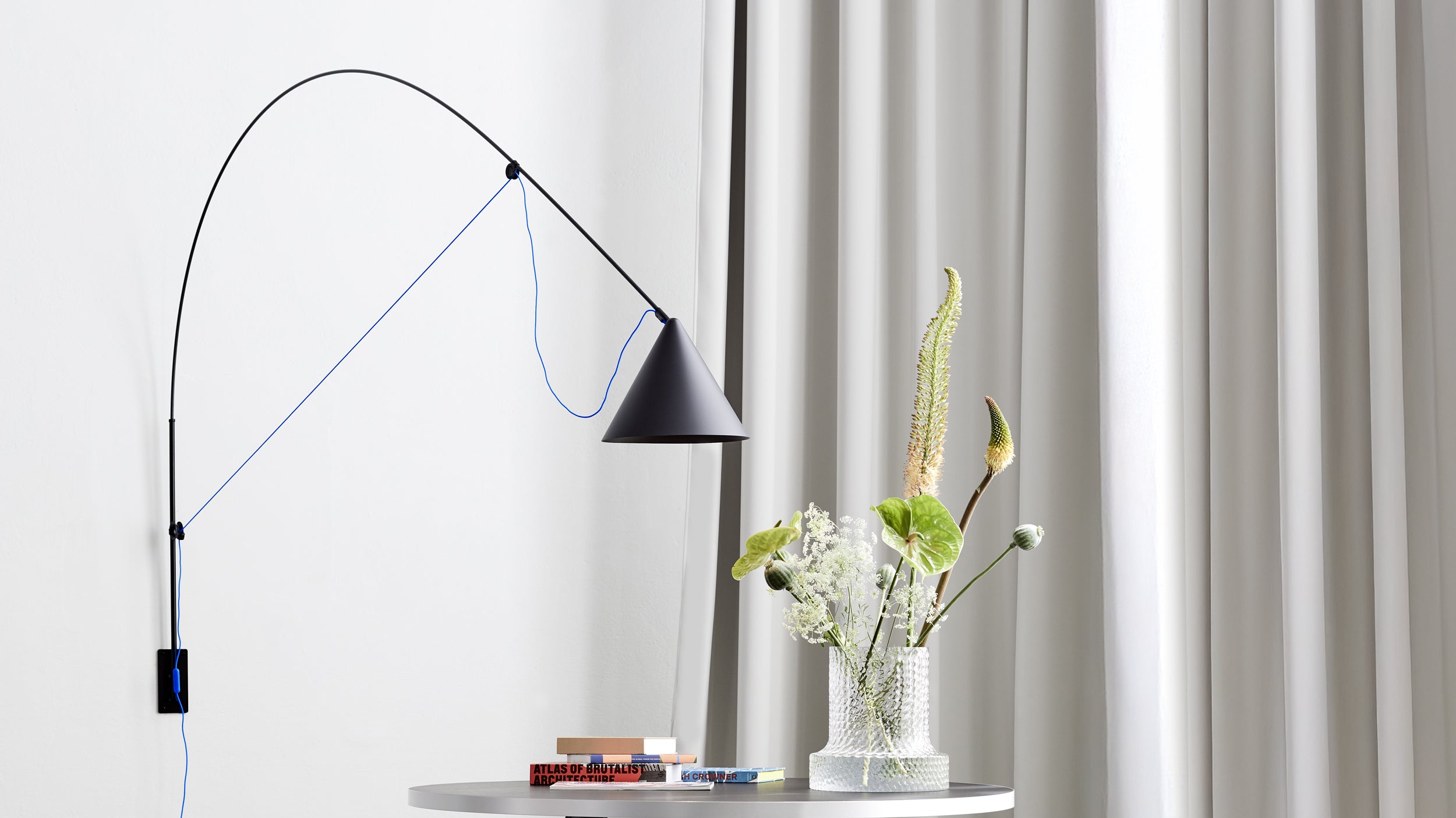 AYNO by midgard: a modern lighting classic in new ultramarine