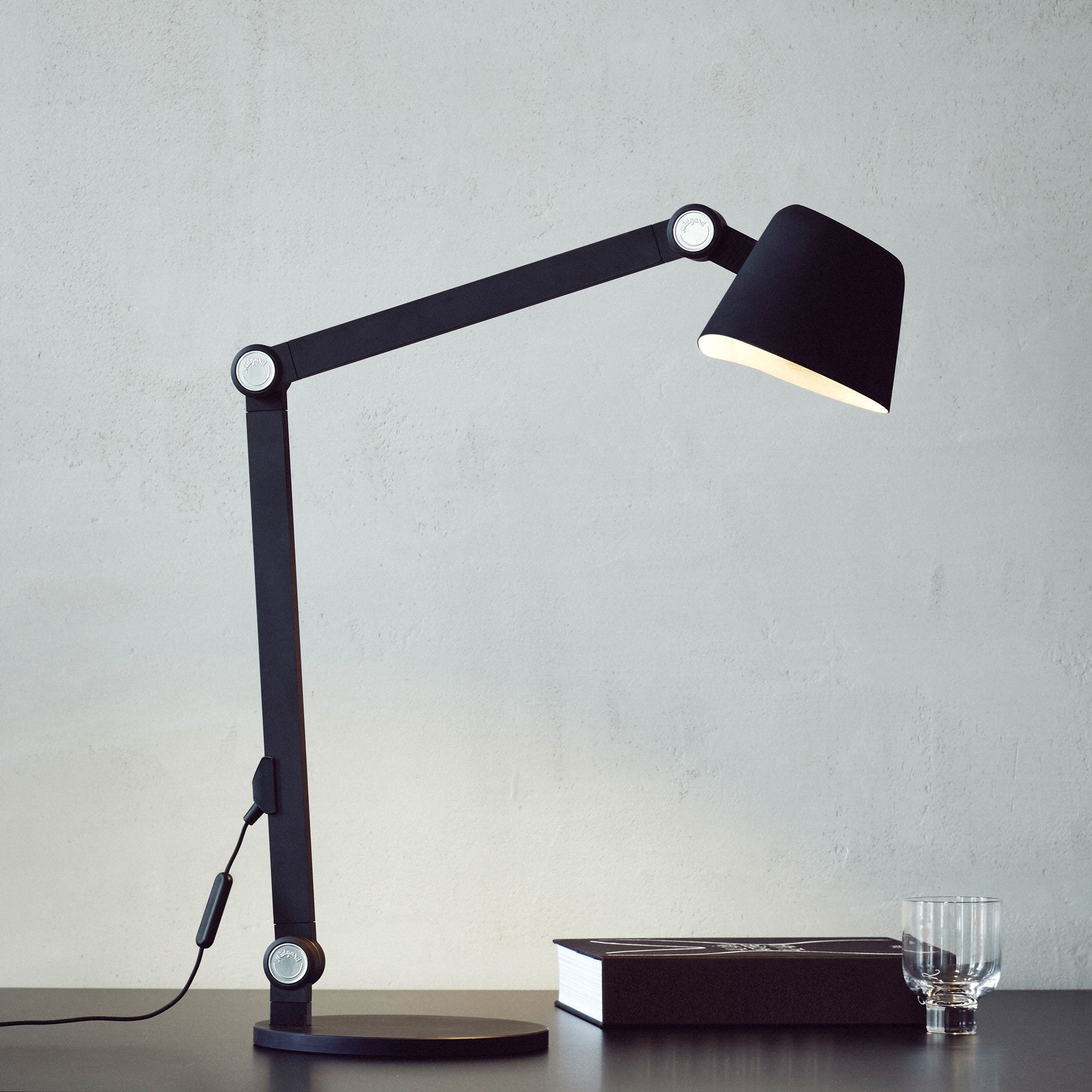 modular NEO | table lamp | AW Edition