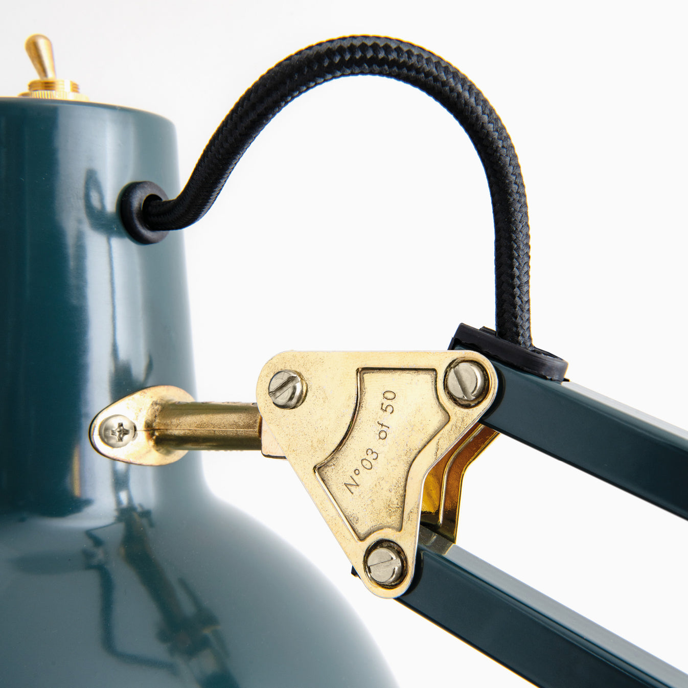 AW Edition | spring balanced | table