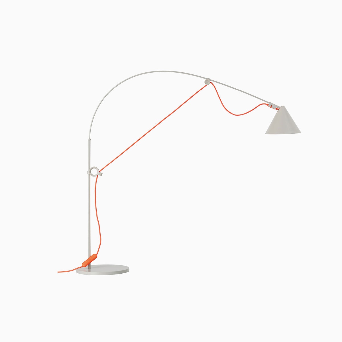 AYNO S | 실크 그레이 색상의 테이블 램프
